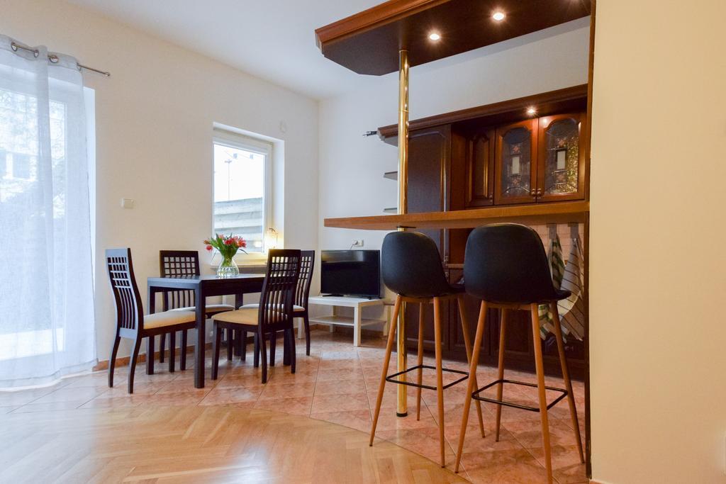 Shortstaypoland Bialobrzeska Varşovia Exterior foto